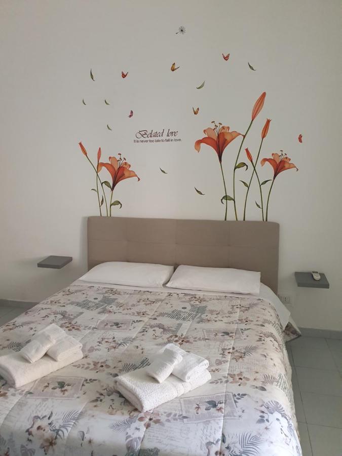 Le Tre Orchidee Bed & Breakfast Salerno Ngoại thất bức ảnh