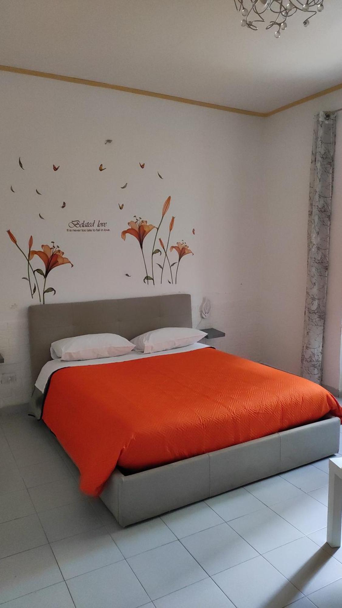 Le Tre Orchidee Bed & Breakfast Salerno Ngoại thất bức ảnh