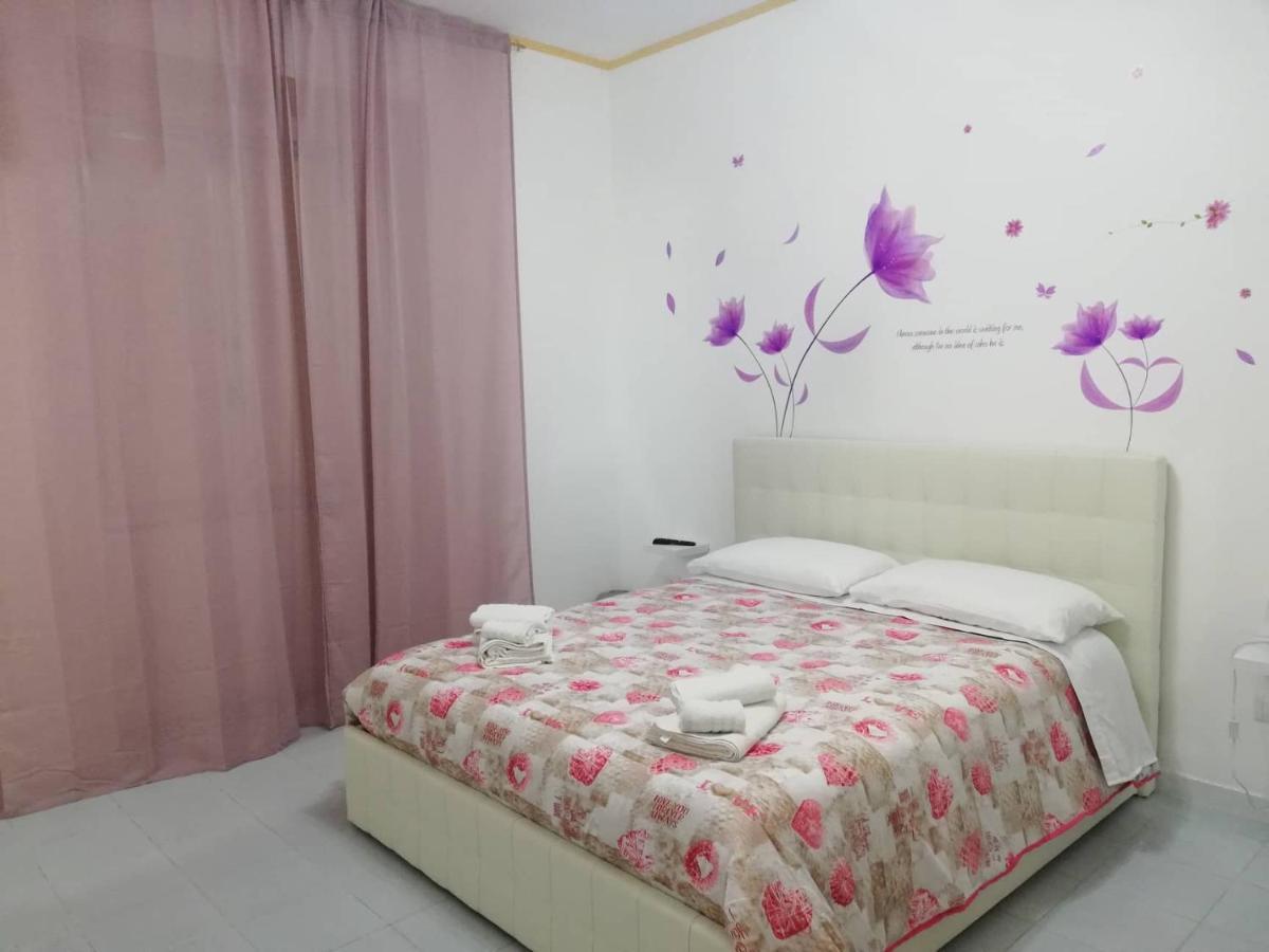Le Tre Orchidee Bed & Breakfast Salerno Ngoại thất bức ảnh