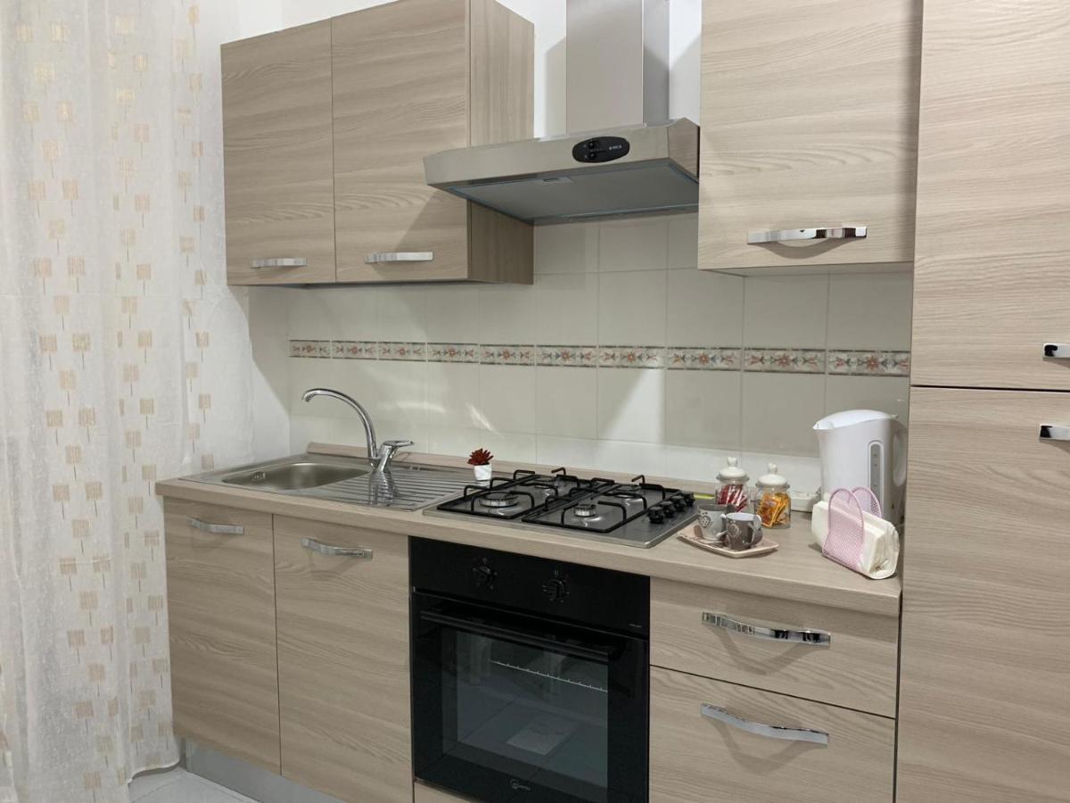 Le Tre Orchidee Bed & Breakfast Salerno Ngoại thất bức ảnh